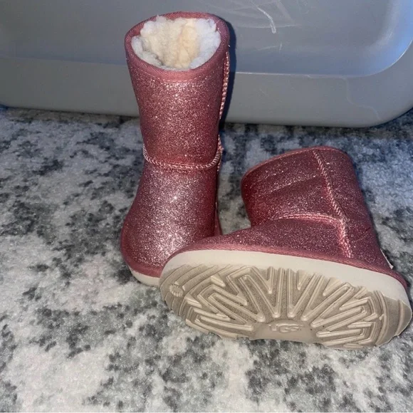 UGG Girls’ Sparkly Pink Boots - Picture 5 of 5